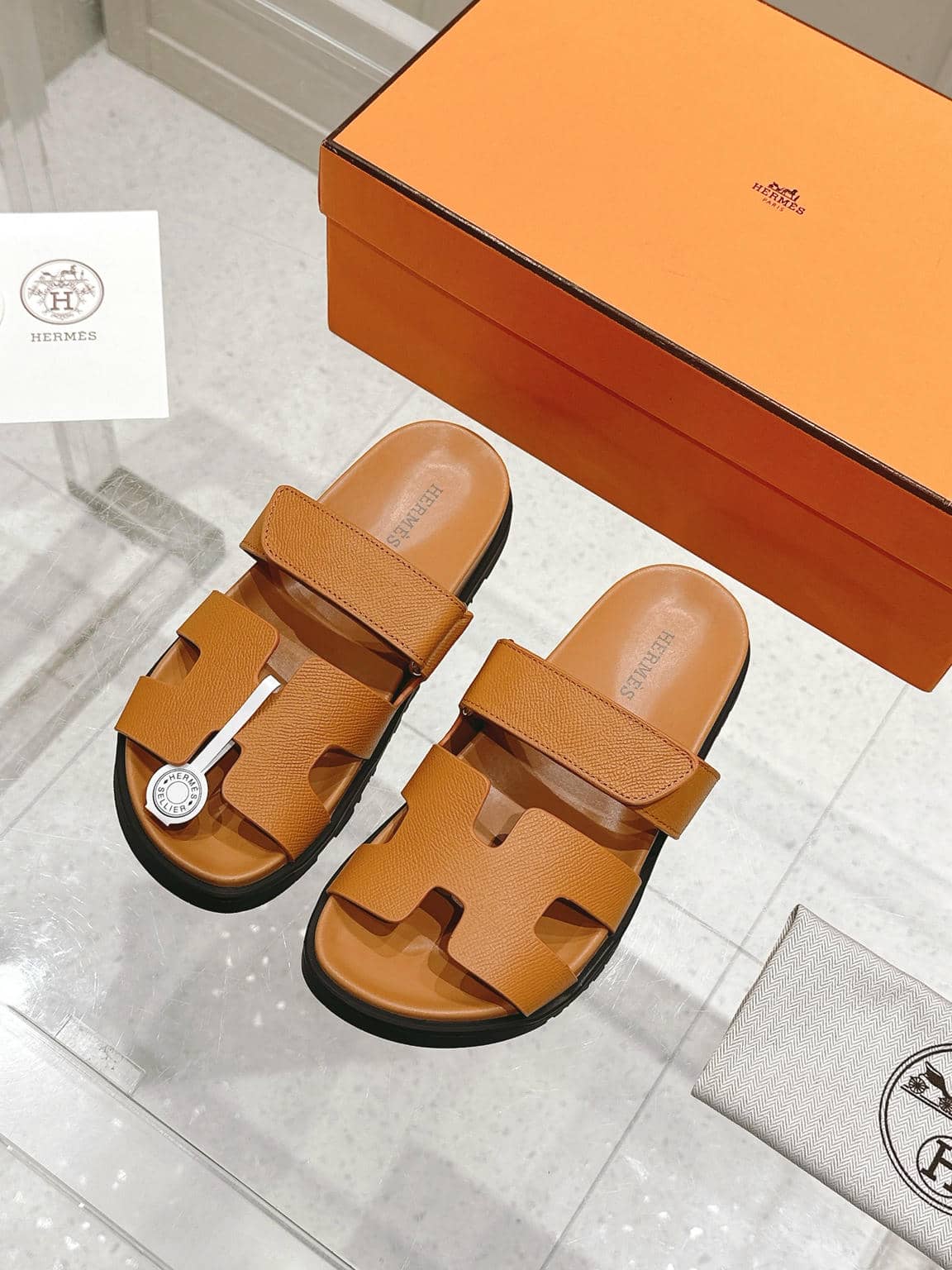Hermes Slipper 4-124